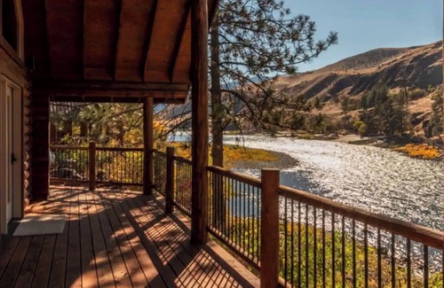White Bird Cabin | River Lookout Cabin #3 — Relax, Fish & Explore by the Salmon River