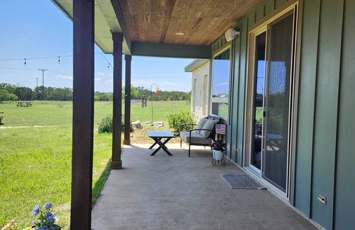 Boerne Villa | River Mountain Casita, in Boerne 12 minutes from Boerne Hill Country Mile