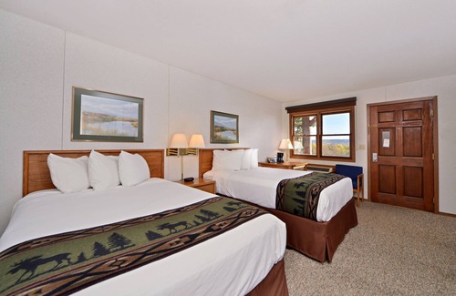 Chamberlain Hotel | River Ranch at Cedar Shore