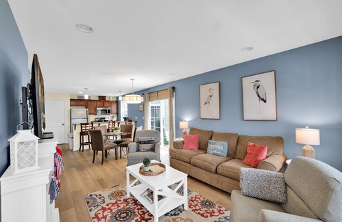 Ottawa House | River Retreat | 2 Bed, 2.5 Bath