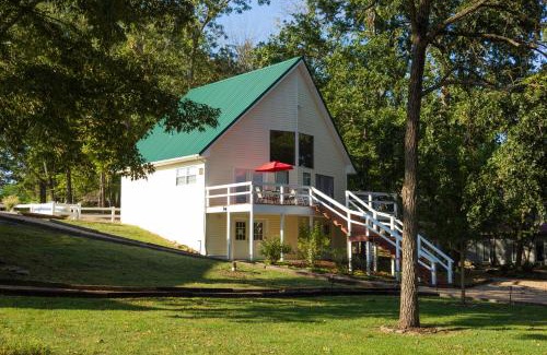 Norfork Ski Chalet | River Ridge Inn