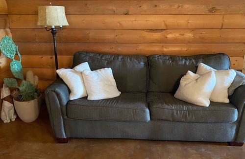 Menard Cabin | River Ridge