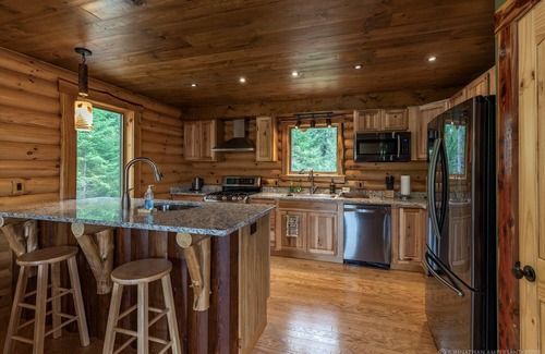 Lake Placid House | River Road Loj - Lake Placid log cabin rental