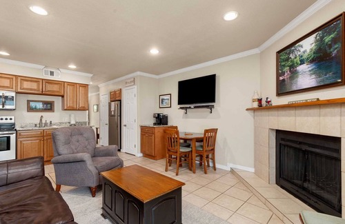 New Braunfels Condo | River Run Condos-Comal River-New Braunfels 316C