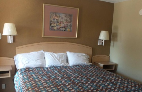 Louisiana Hotel | River's Edge Motel