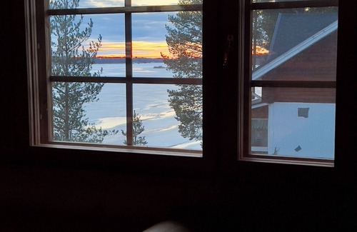 Rovaniemi Cottage | River's Whisper Cottage - Christmas Retreat