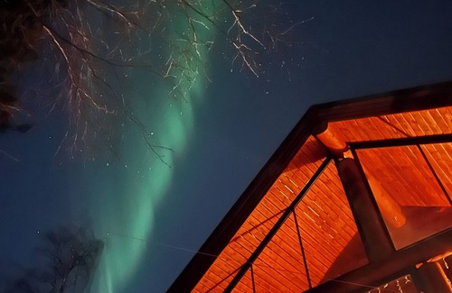 Rovaniemi Cottage | River's Whisper Cottage - Christmas Retreat