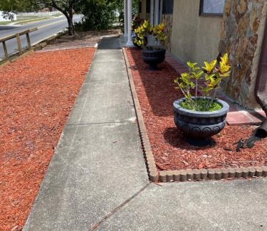 Old Grove Apartment | River Side Downtown 3 mins away!
