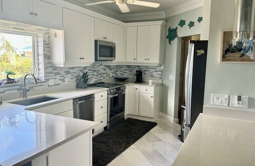 Vero Beach House | River to ocean paradise awaits you and your family!