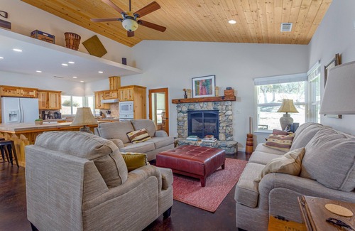 Three Rivers House | River Trail House - River and 4 Bedrooms
