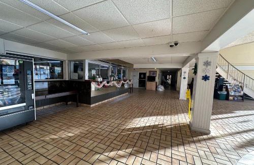 Fort Smith Hotel | River Valley Inn and Suites By Belvilla