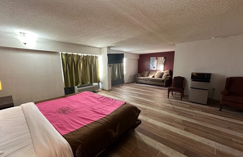 Fort Smith Hotel | River Valley Inn and Suites By OYO