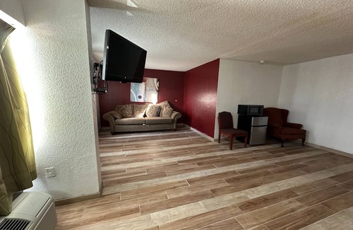 Fort Smith Hotel | River Valley Inn and Suites By OYO