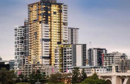 South Brisbane Apartment | River View Apartment South Brisbane