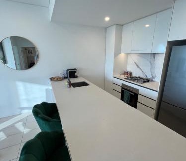 South Brisbane Apartment | River View Apartment South Brisbane