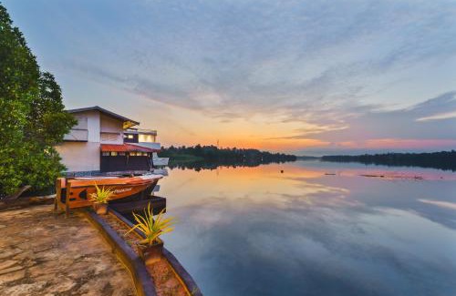 Darga Town Cabin | River View Villas