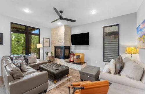 Willow Grove House | River West Condos #714 by Summit County Mountain Retreats