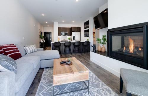 Silverthorne House | River West Red Peak Condo - Sweet Summit Retreat