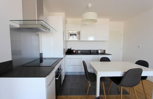 Chessy Apartment | RIVER1 - Disneyland view - Apt 6 people in Chessy