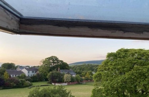 Egremont Cottage | Riverbank Cottage River Ehan, Double Balcony