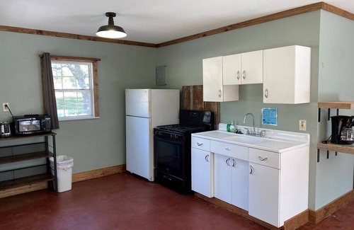 Concan Cabin | Riverbend on the Frio Cabin 4