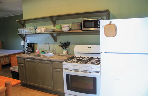Concan Hotel | Riverbend on the Frio Motel 14