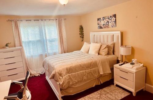 East Riverdale House | Riverdale Retreat Spacious 4BR DC Access