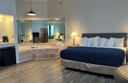 Alexandria Bay Resort | Riveredge Resort