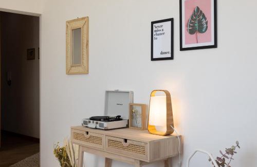 Viana do Castelo Apartment | Riverfront Avenida 13 - Your Boho Flat - uChill