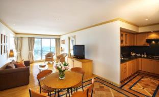 Bang Phong Phang Hotel | Riverfront Bangkok