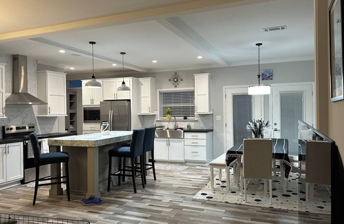 Welaka House | RIVERFRONT BRAND NEW BEAUTIFUL 3-BR Home Welaka, Deck, Dock BRING YOUR OWN BOAT!