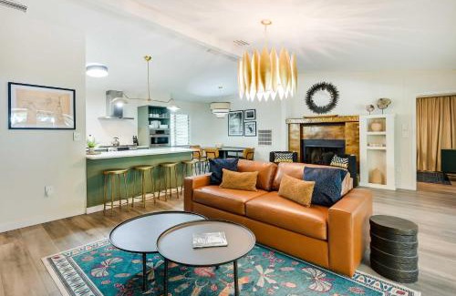 Homosassa House | Riverfront Cottage in Homosassa Chateau Relaxo