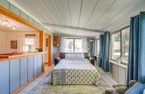 Dixon House | Riverfront Dixon, Illinois, Vacation Rental!