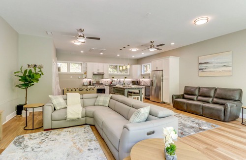 Hayesville House | Riverfront Hayesville Retreat: Fishing & Kayaking!