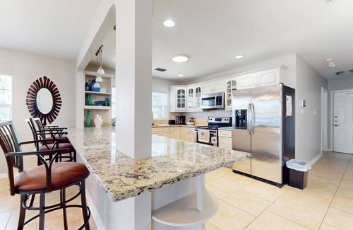 Bearss Plaza House | Riverfront home near downtown Tampa with panoramic river views, streaming, W/D