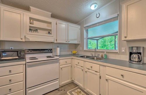 Weeki Wachee Gardens House | Riverfront Home w/Kayaks and Gulf access