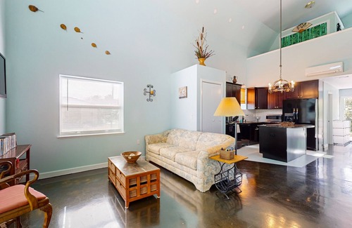 Highland House | Riverfront home with internet, washer and dryer, and perfect for kayaking