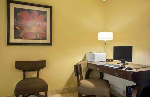 International Falls Hotel | Riverfront Hotel