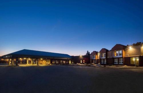 International Falls Hotel | Riverfront Hotel