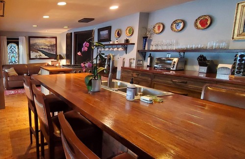 Glenwood Springs Cabin | Riverfront, Indoor, Outdoor Jacuzzi, Warm and Cozy. You're gonna love it!