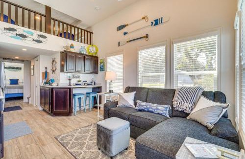 Birds Landing House | Riverfront Isleton Cottage Less Than 1 Mi to Rio Vista!