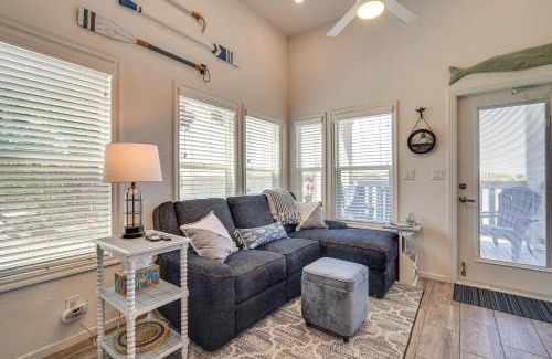 Birds Landing House | Riverfront Isleton Cottage Less Than 1 Mi to Rio Vista!