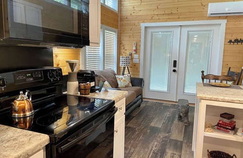 Mentone Apartment | RiverFront l Kayak l Hiking Trail l Tiny Home - Where The Little River Runs