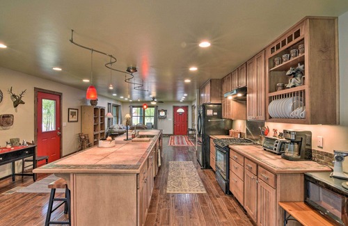 Lake City House | Riverfront Lake City Home w/Fire Pit, Deck & BBQ!