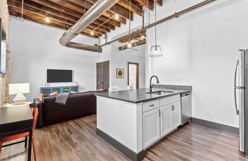 Downtown St. Louis Apartment | Riverfront Loft/Arch/Convention Center/Casino