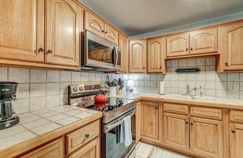 Rocky Ripple House | Riverfront Loft Near Butler and Rocky Ripple