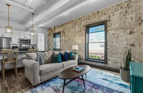 Downtown St. Louis Apartment | Riverfront Loft - Walk to Arch, Casino, Convention Center & Stadiums