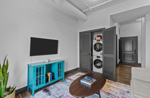 Downtown St. Louis Apartment | Riverfront Loft - Walk to Arch, Casino, Convention Center