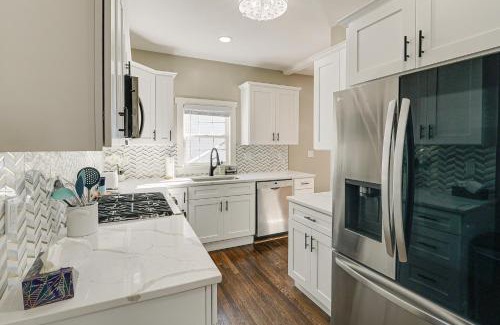 Newton House | Riverfront Newton Vacation Rental Near Wichita!