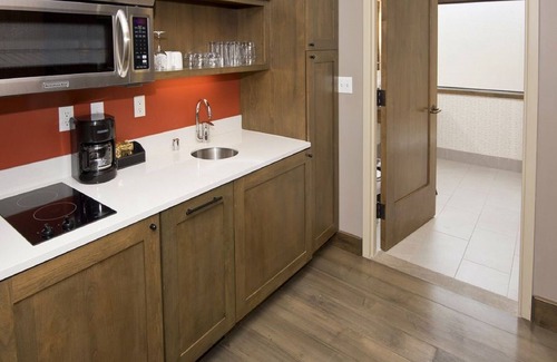 Avon Condo | Riverfront Resort and Spa - Luxury Studio Suite: SKI IN/SKI OUT